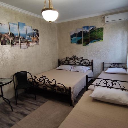 Guest House Chalet Agave 가그라 외부 사진